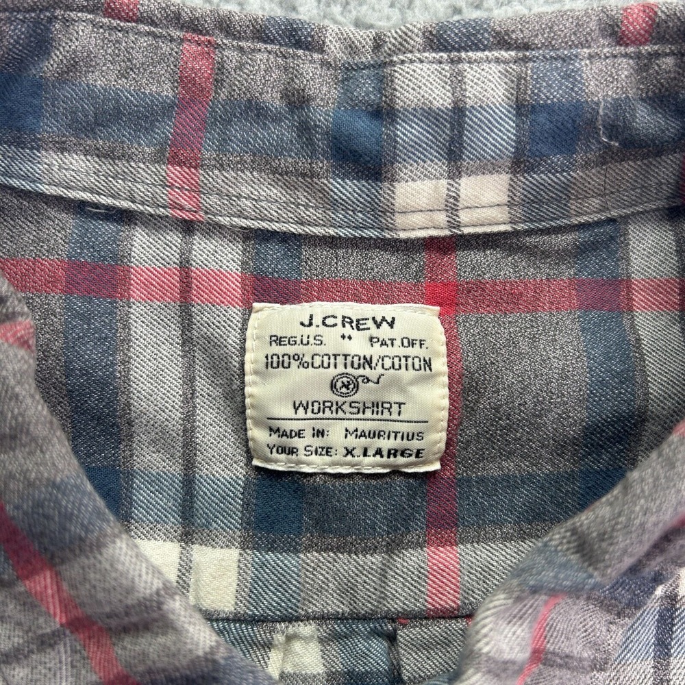 J CREW Mid-Weight Flannel Workshirt Gray Blue Red Plaid Mens Slim XL‎ - Picture 3 of 6